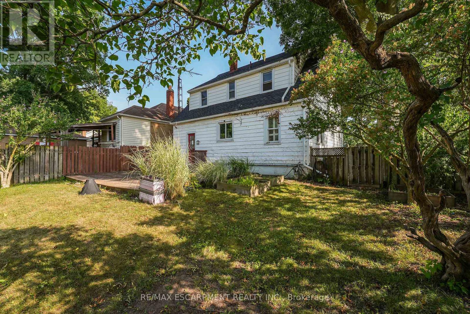 9 Arlington Avenue, St. Catharines, Ontario  L2P 3A3 - Photo 21 - X12721014