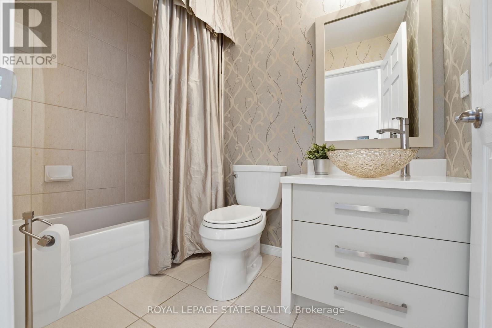 706 - 3000 Creekside Drive, Hamilton, Ontario  L9H 7S8 - Photo 17 - X12721066