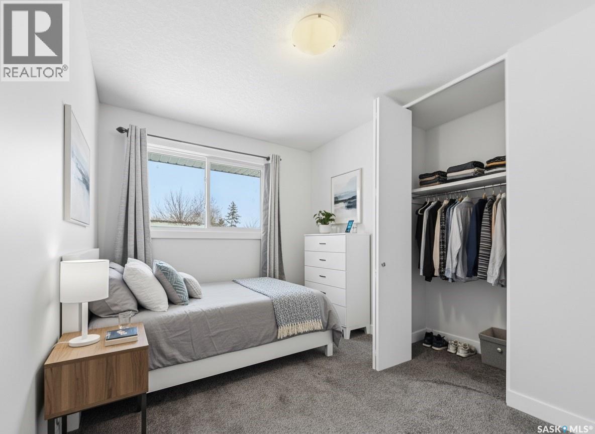 158 Bentley Drive, Regina, Saskatchewan  S4N 4S6 - Photo 4 - SK027226