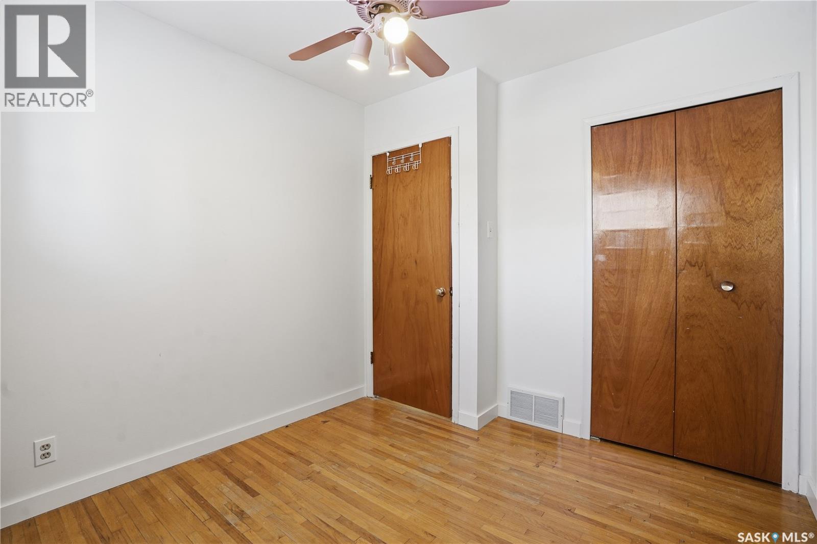 4214 Richmond Place, Regina, Saskatchewan  S4R 4N6 - Photo 19 - SK027198