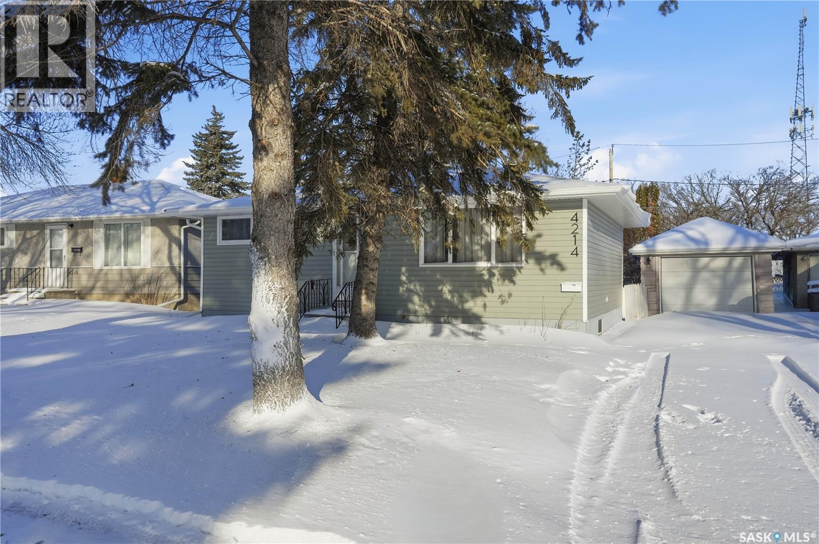 4214 Richmond Place, Regina, Saskatchewan  S4R 4N6 - Photo 2 - SK027198