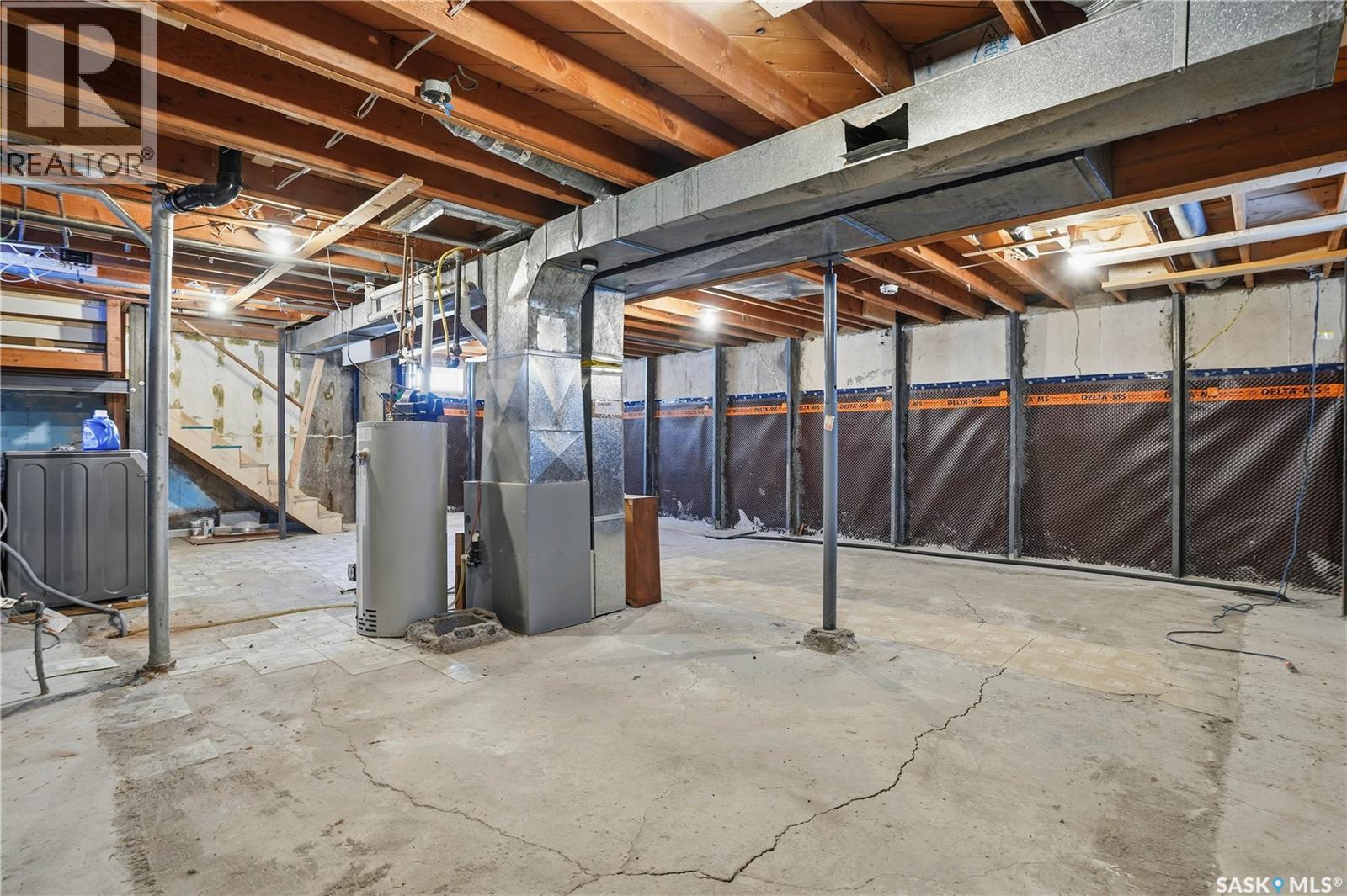 4214 Richmond Place, Regina, Saskatchewan  S4R 4N6 - Photo 26 - SK027198