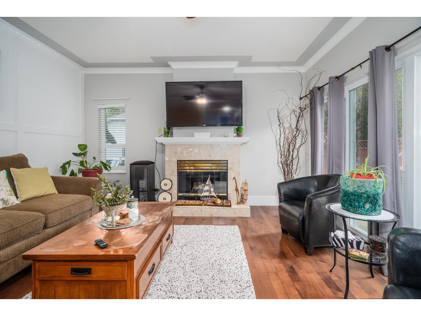 2237 Mountain Drive, Abbotsford, British Columbia  V3G 1E3 - Photo 3 - R3081896