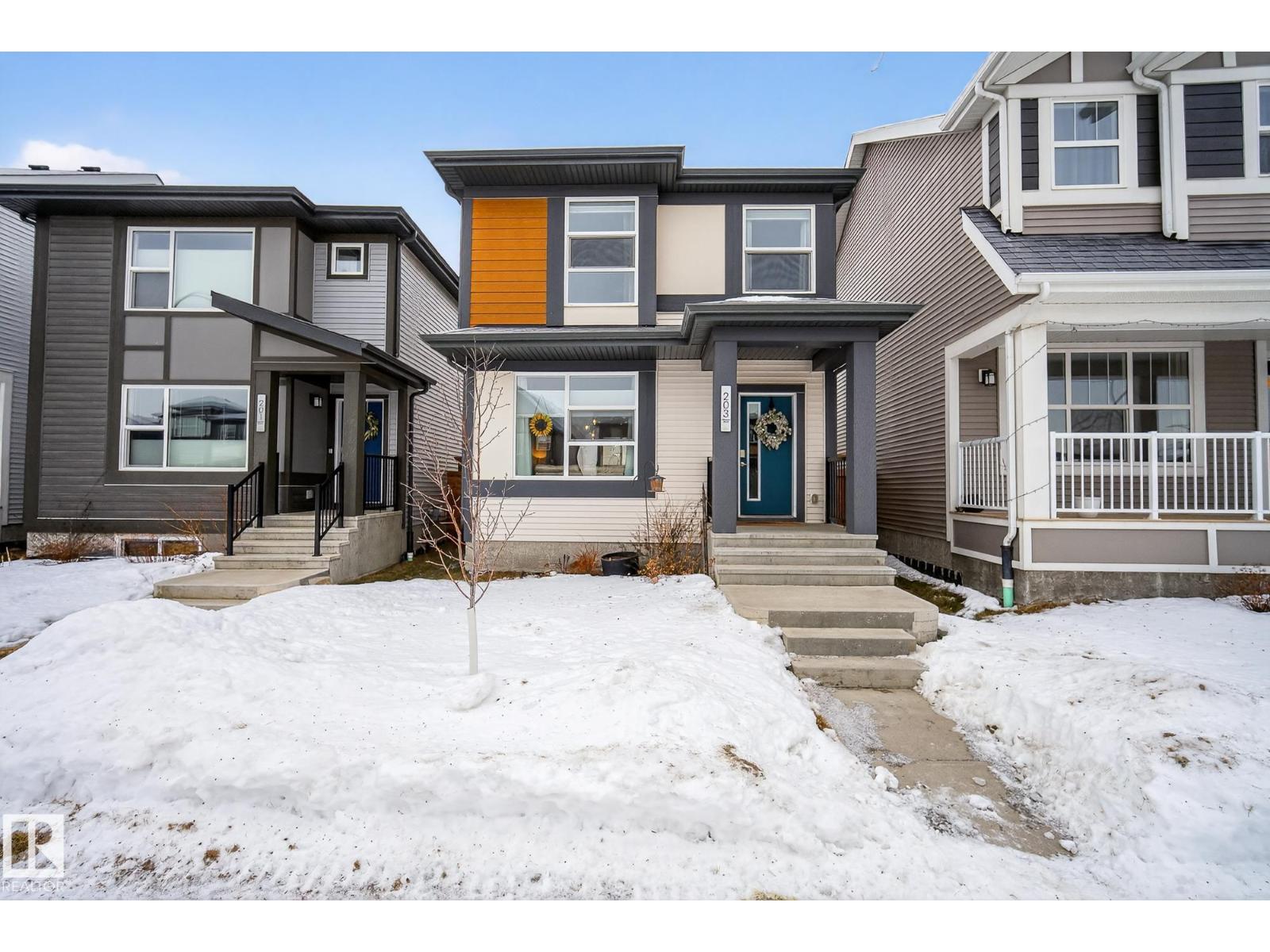 203 Charlesworth Dr Sw, Edmonton, Alberta  T6X 2W2 - Photo 2 - E4470754