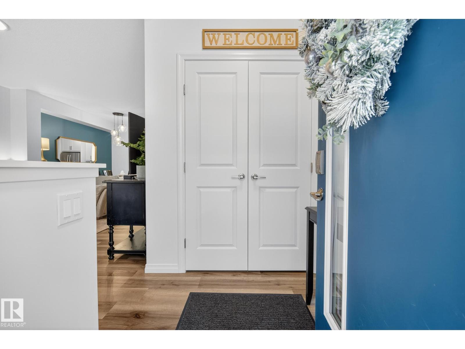 203 Charlesworth Dr Sw, Edmonton, Alberta  T6X 2W2 - Photo 4 - E4470754