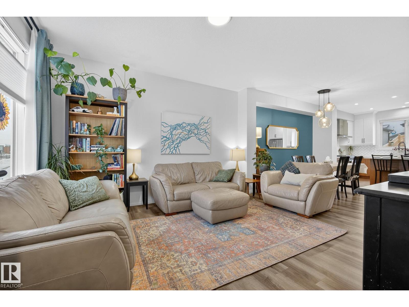 203 Charlesworth Dr Sw, Edmonton, Alberta  T6X 2W2 - Photo 6 - E4470754