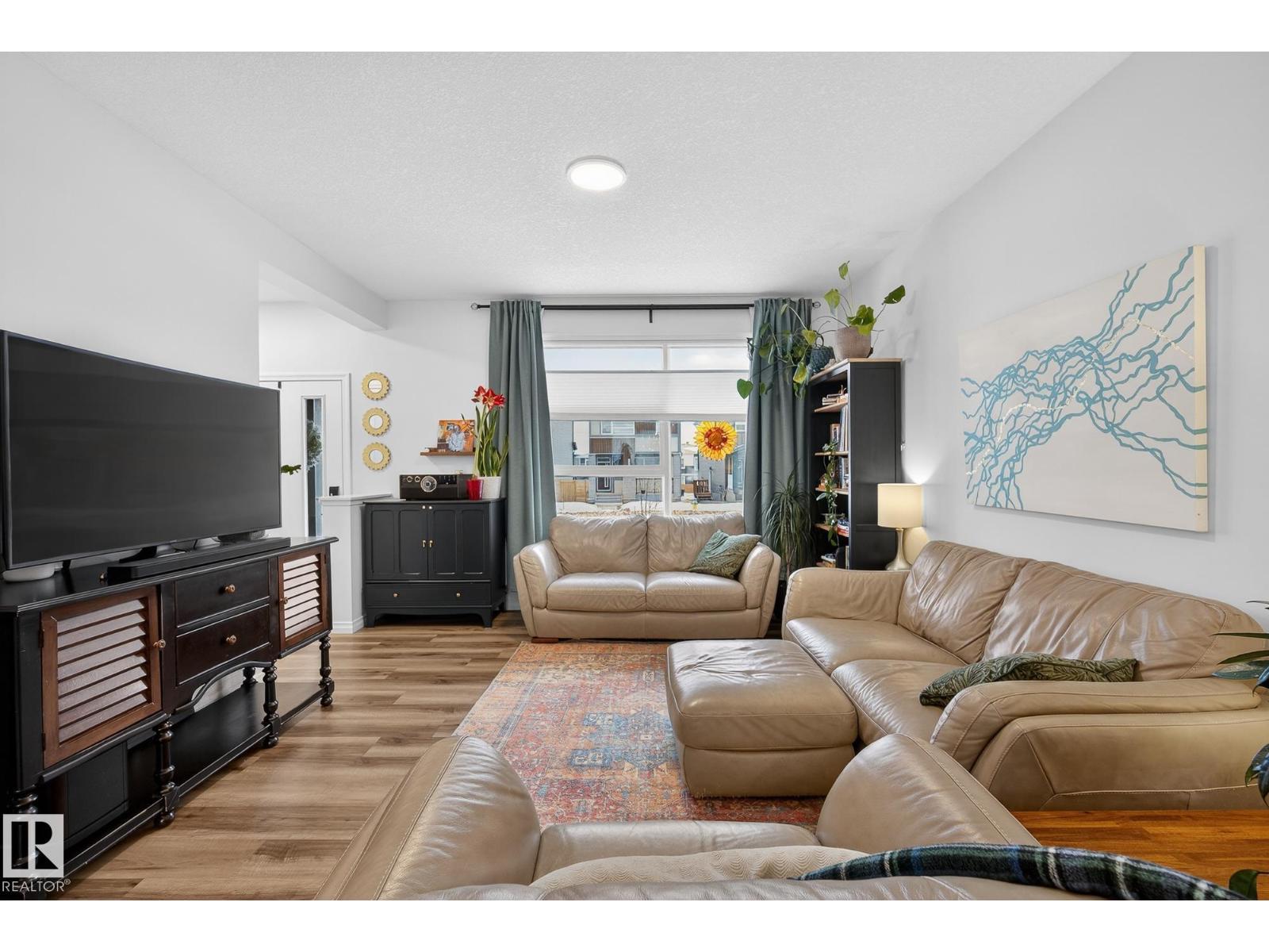 203 Charlesworth Dr Sw, Edmonton, Alberta  T6X 2W2 - Photo 8 - E4470754