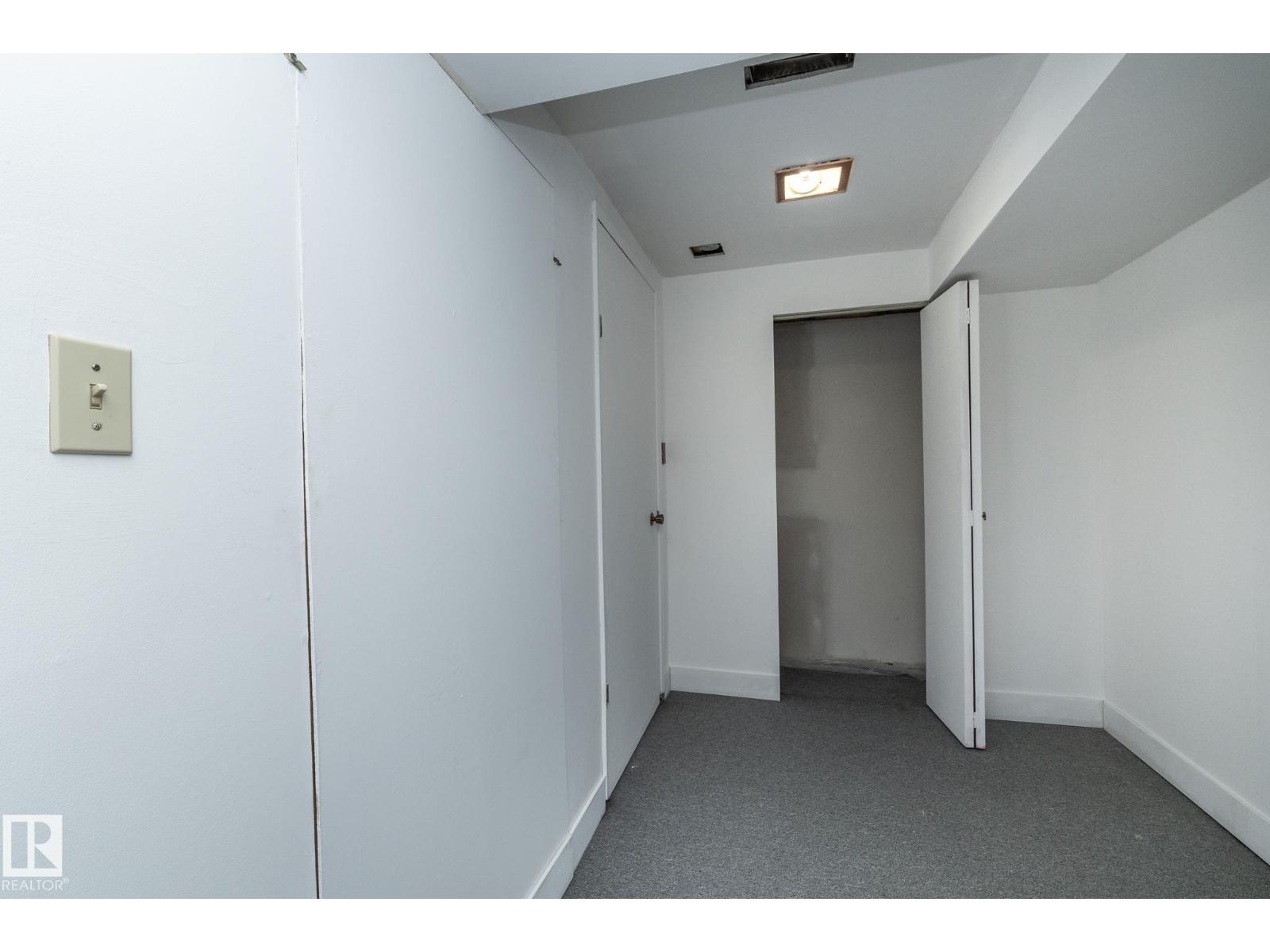 11d Callingwood Co Nw, Edmonton, Alberta  T5T 0H5 - Photo 15 - E4470756