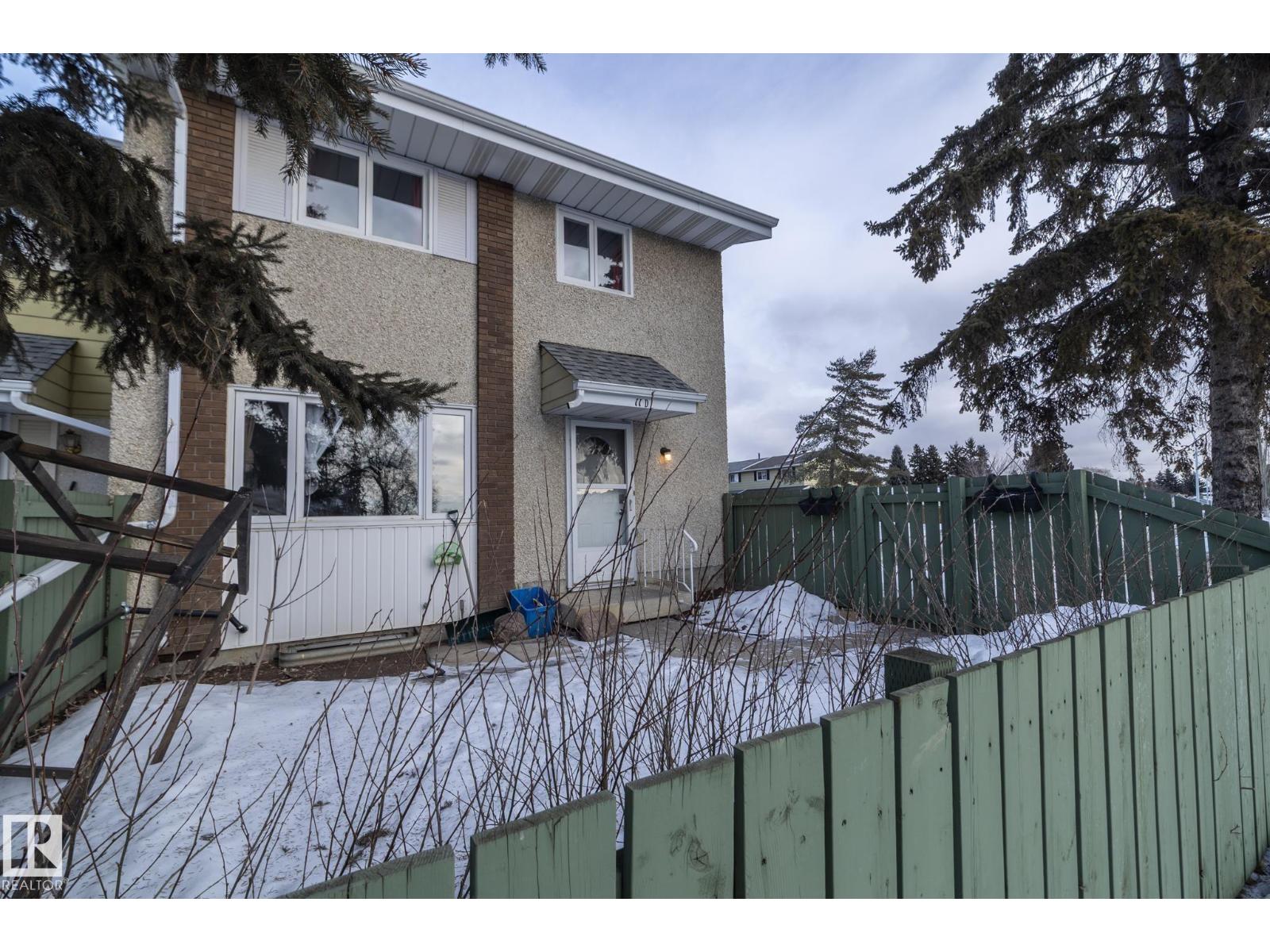 11d Callingwood Co Nw, Edmonton, Alberta  T5T 0H5 - Photo 2 - E4470756
