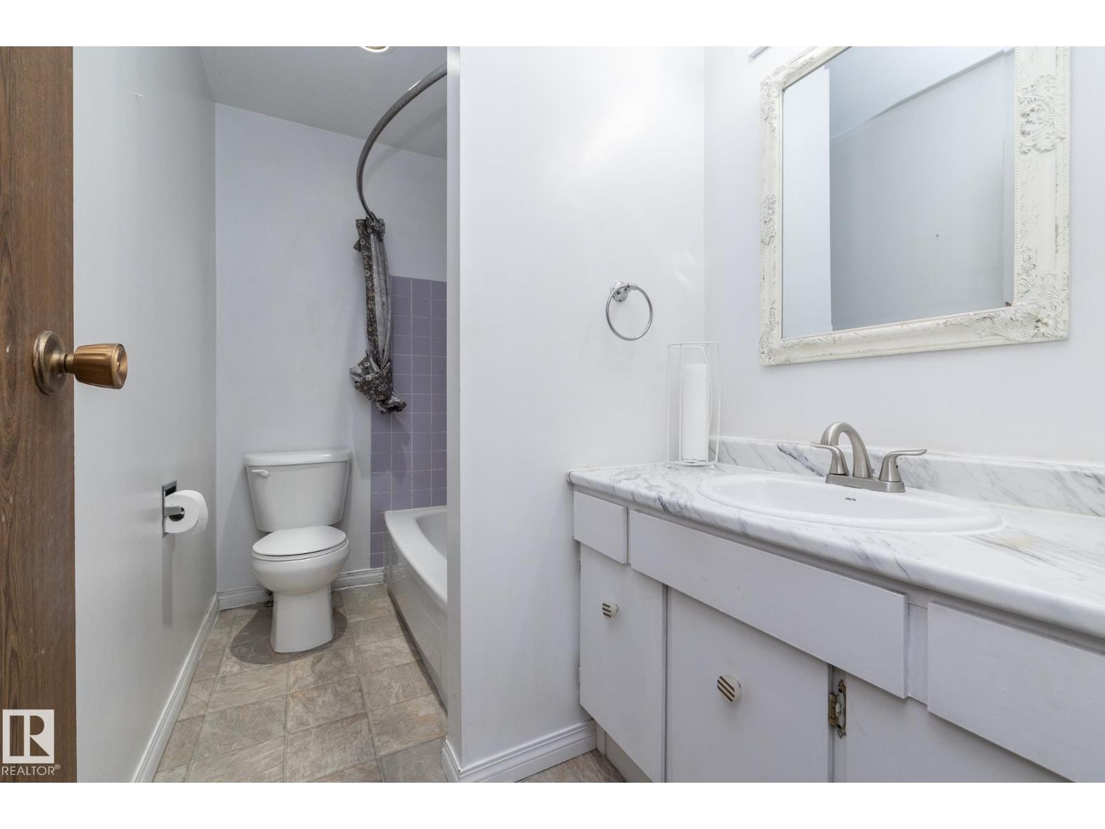 11d Callingwood Co Nw, Edmonton, Alberta  T5T 0H5 - Photo 22 - E4470756