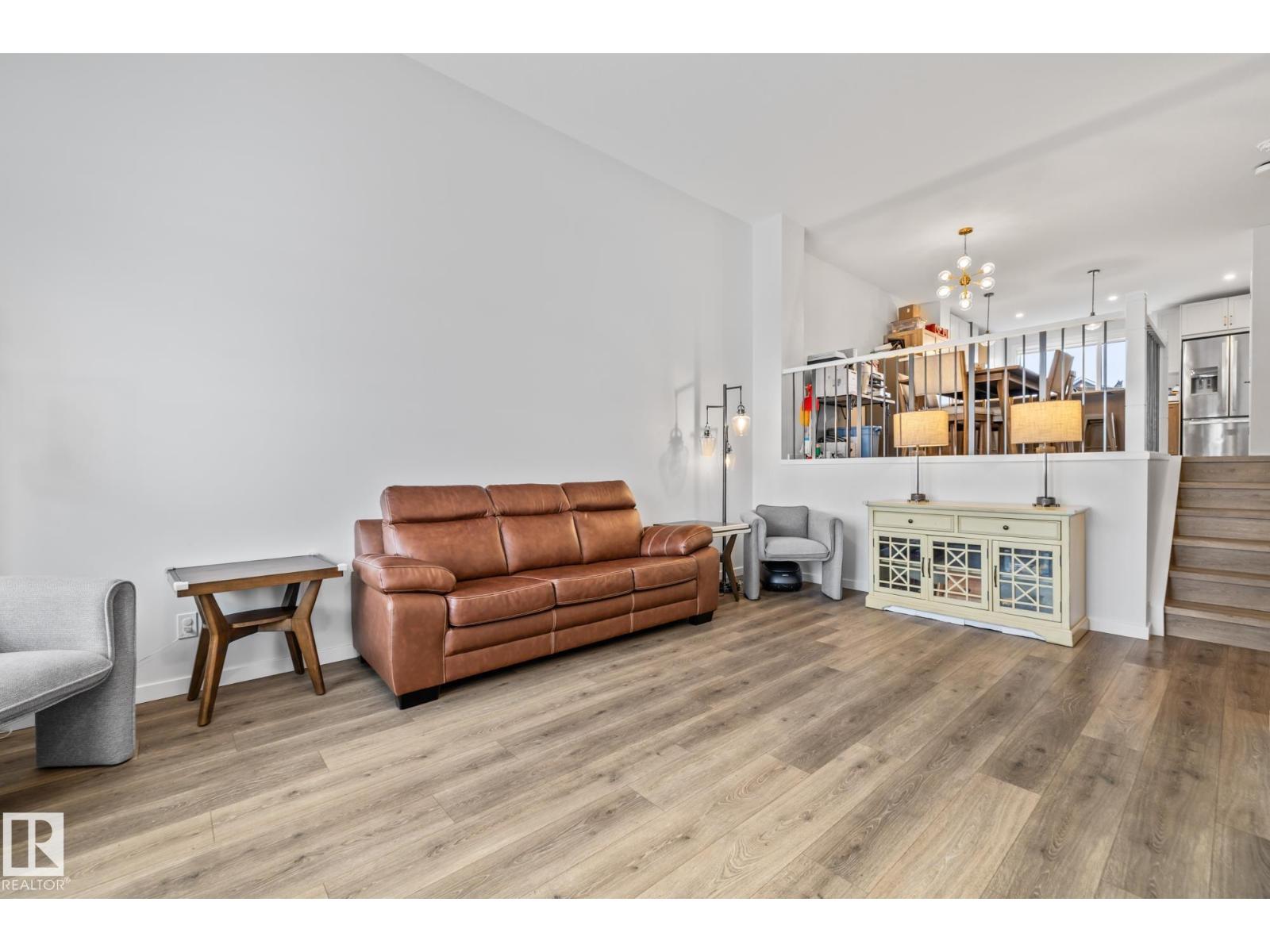 17227 3 St Nw, Edmonton, Alberta T5Y 6G4 - Photo 5 - E4470757