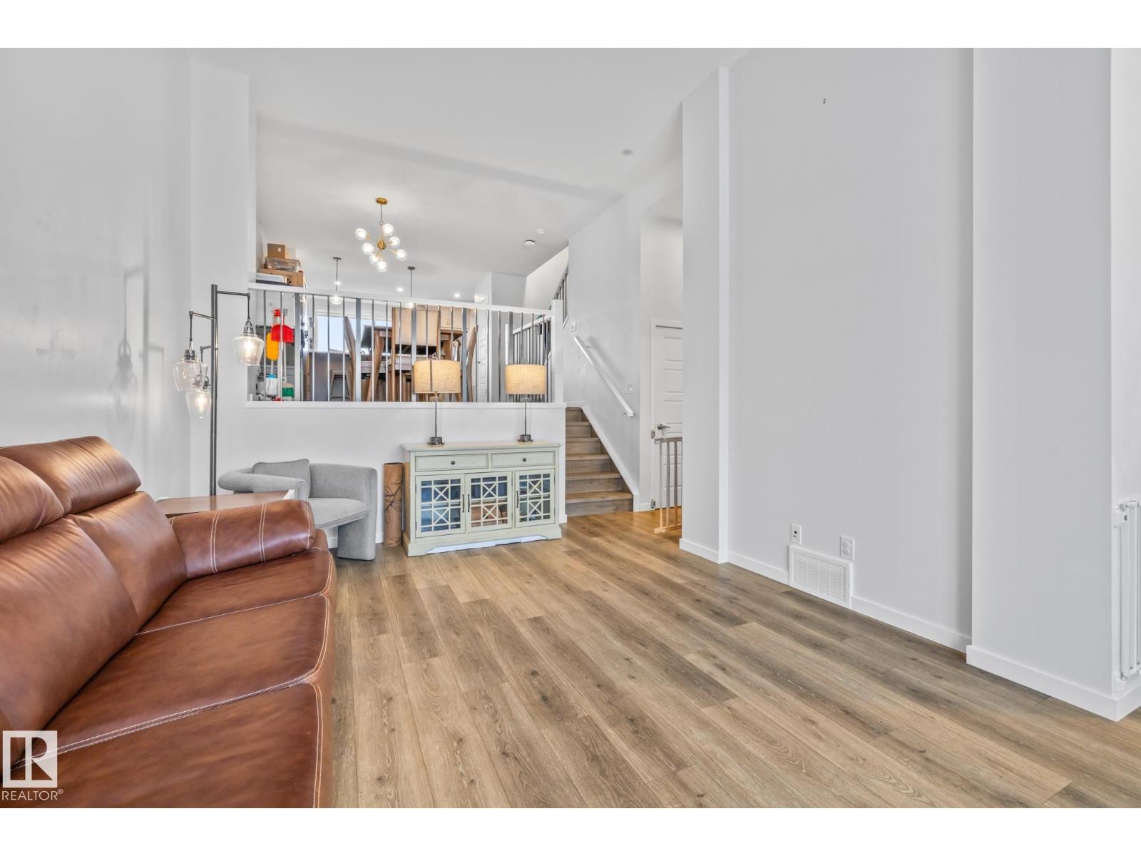 17227 3 St Nw, Edmonton, Alberta T5Y 6G4 - Photo 6 - E4470757