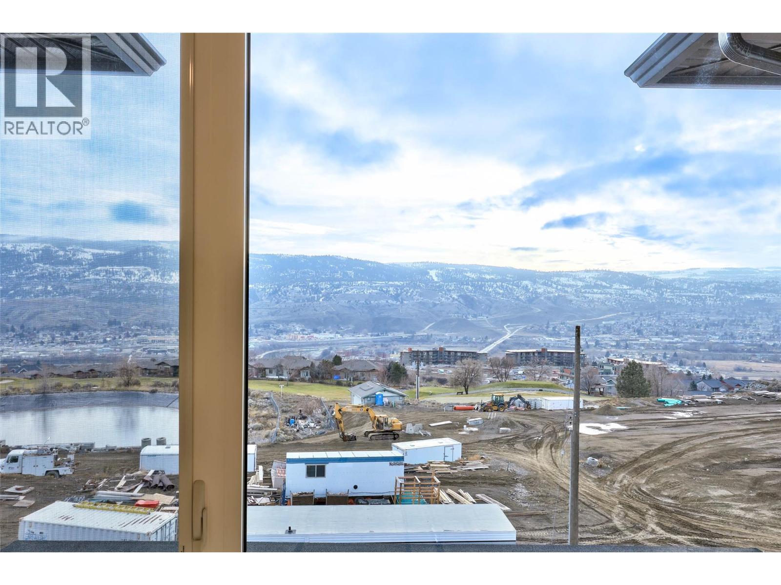 5046 Sun Rivers Drive, Kamloops, British Columbia  V2H 0E7 - Photo 28 - 10373522