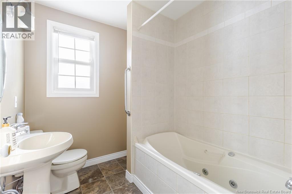 747 Maclaren Avenue, Fredericton, New Brunswick E3A 3L4 - Photo 24 - NB132465
