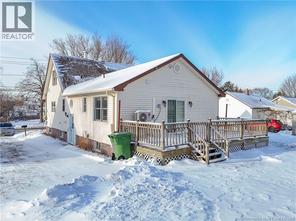 747 Maclaren Avenue, Fredericton, New Brunswick E3A 3L4 - Photo 3 - NB132465
