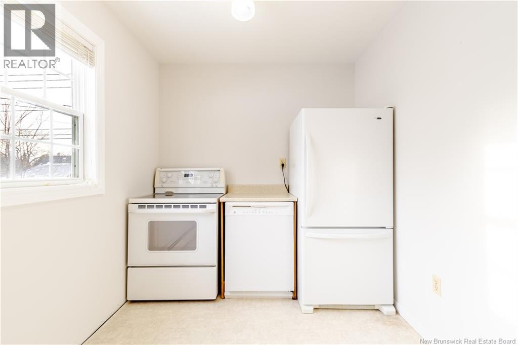 747 Maclaren Avenue, Fredericton, New Brunswick E3A 3L4 - Photo 5 - NB132465