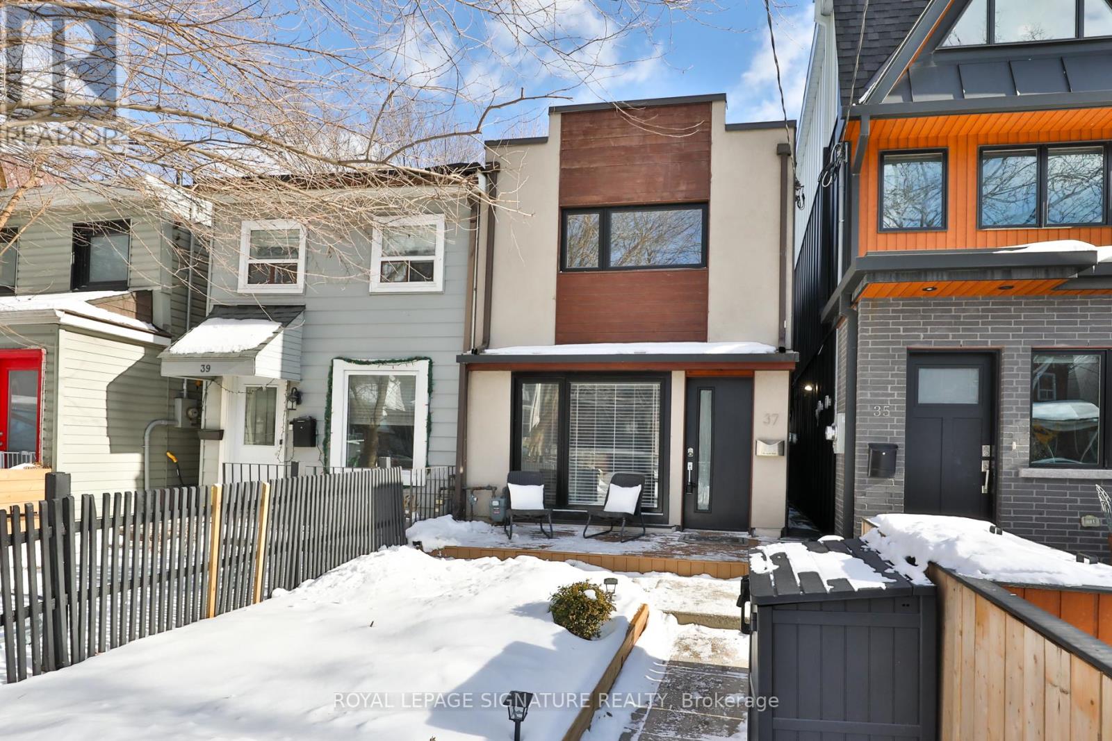 37 Rhodes Avenue, Toronto, Ontario  M4L 2Z8 - Photo 37 - E12721072