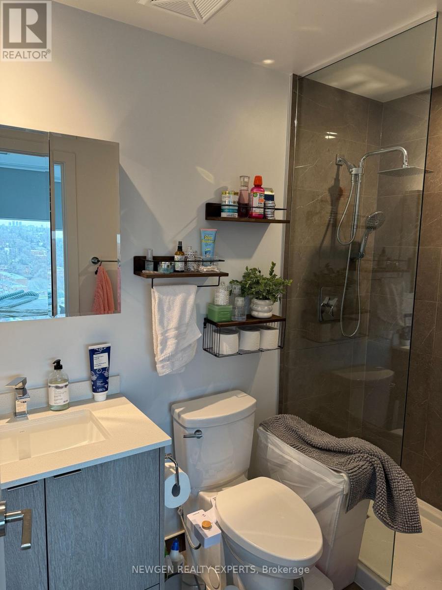 2017 - 1926 Lake Shore Boulevard W, Toronto, Ontario  M6S 0B1 - Photo 8 - W12701408