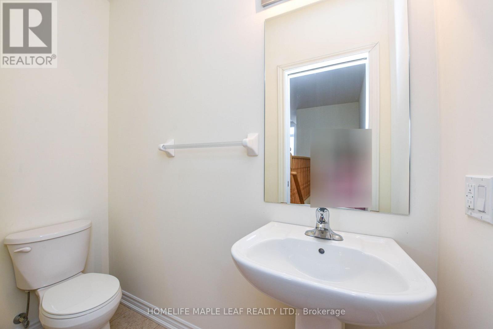 206 - 30 Halliford Place, Brampton, Ontario  L6P 4R1 - Photo 8 - W12716524