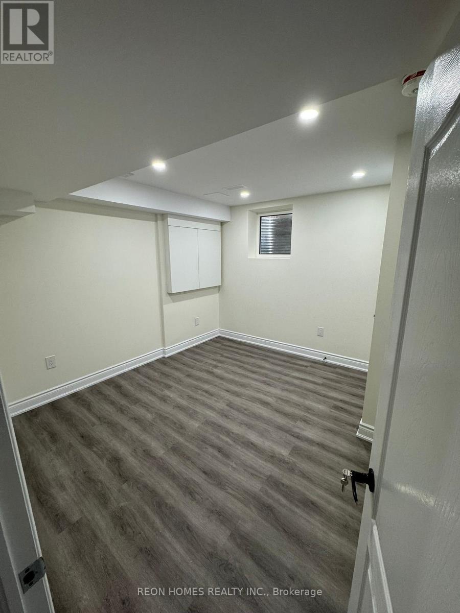 (Bsmt) - 5131 Salishan Circle, Mississauga, Ontario  L5R 3E8 - Photo 8 - W12720952