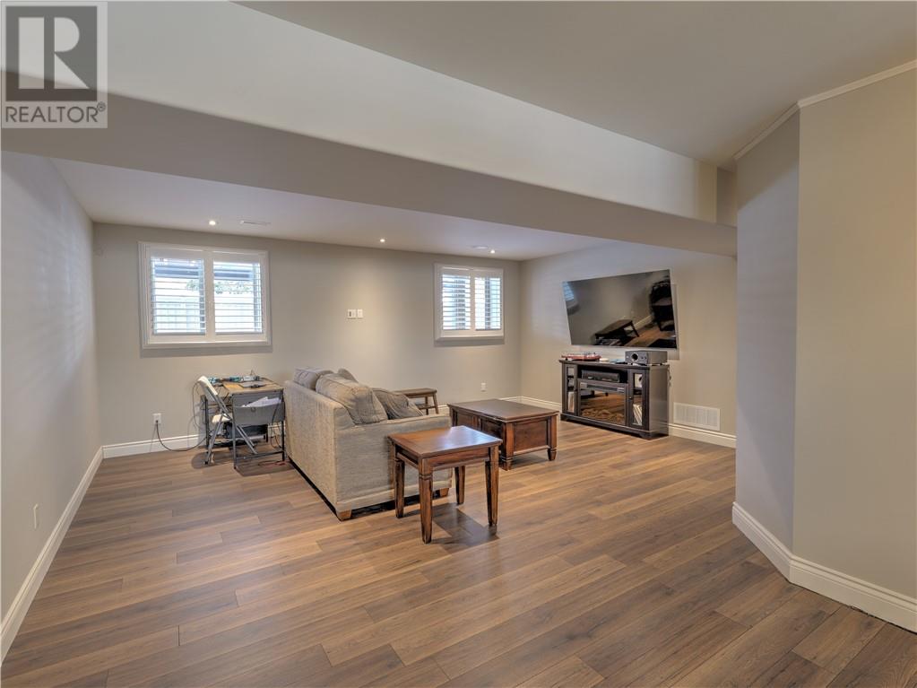 1093 Cloverdale Court, Blezard Valley, Ontario  P0M 1E0 - Photo 38 - 2126128