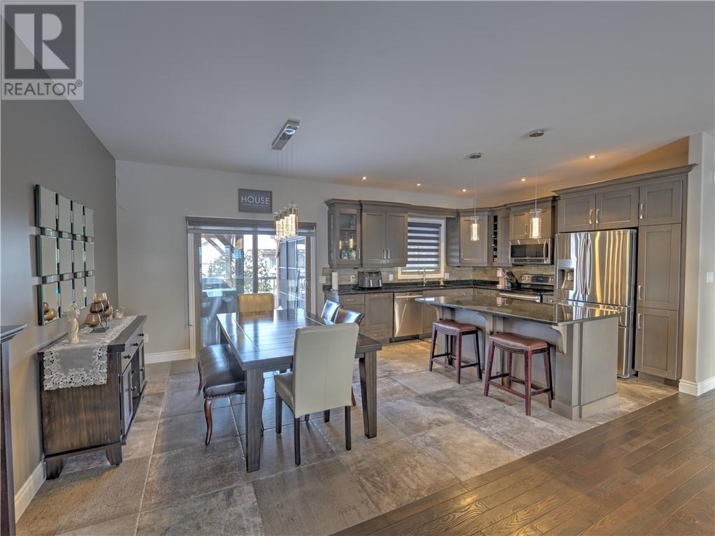 1093 Cloverdale Court, Blezard Valley, Ontario  P0M 1E0 - Photo 9 - 2126128