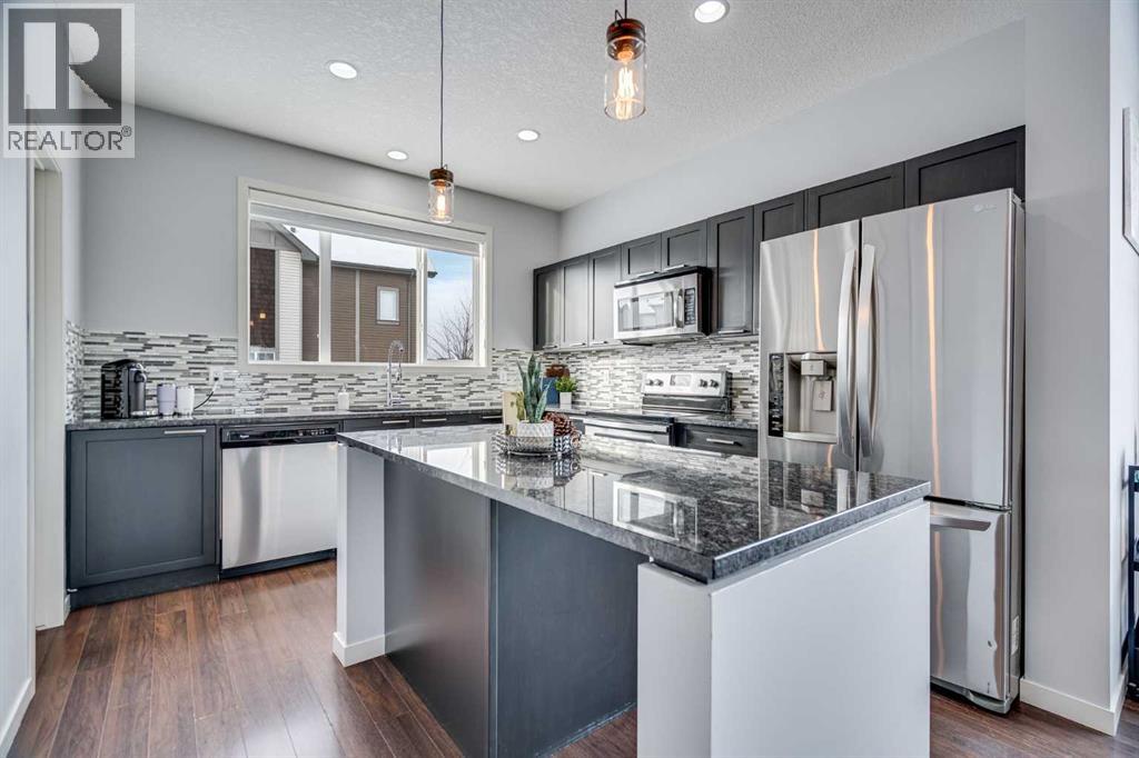 335 Copperpond Row Se, Calgary, Alberta  T2Z 1H2 - Photo 11 - A2278463