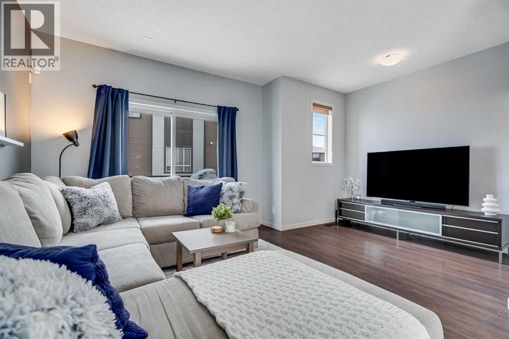 335 Copperpond Row Se, Calgary, Alberta  T2Z 1H2 - Photo 4 - A2278463