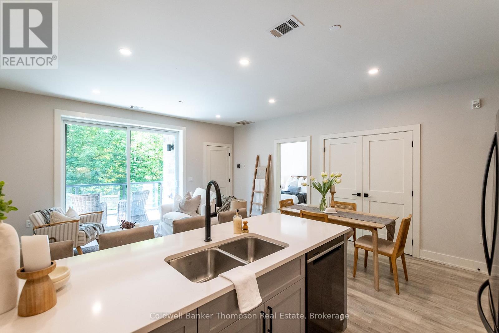 207 - 18 Campus Trail, Huntsville, Ontario P1H 0K2 - Photo 8 - X12721162