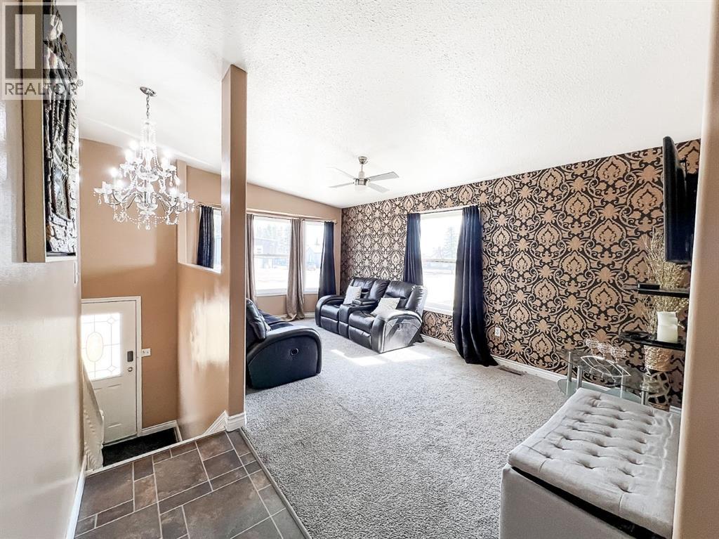 5116 50 Street, Girouxville, Alberta  T0H 1S0 - Photo 3 - A2278773