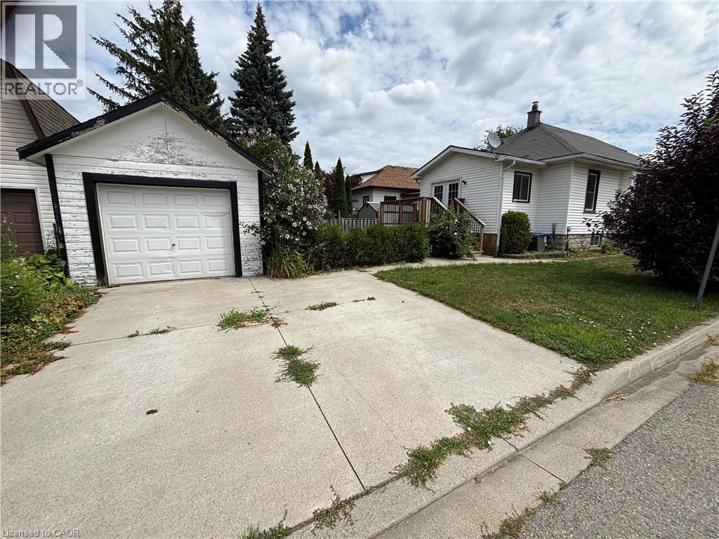 9 Grantham Avenue S, St. Catharines, Ontario  L2P 3B3 - Photo 20 - 40784066