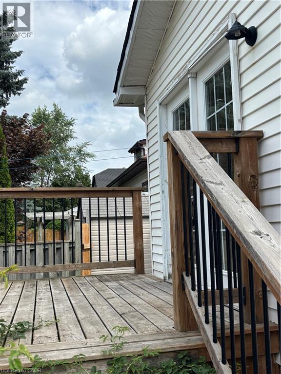 9 Grantham Avenue S, St. Catharines, Ontario  L2P 3B3 - Photo 16 - 40784066