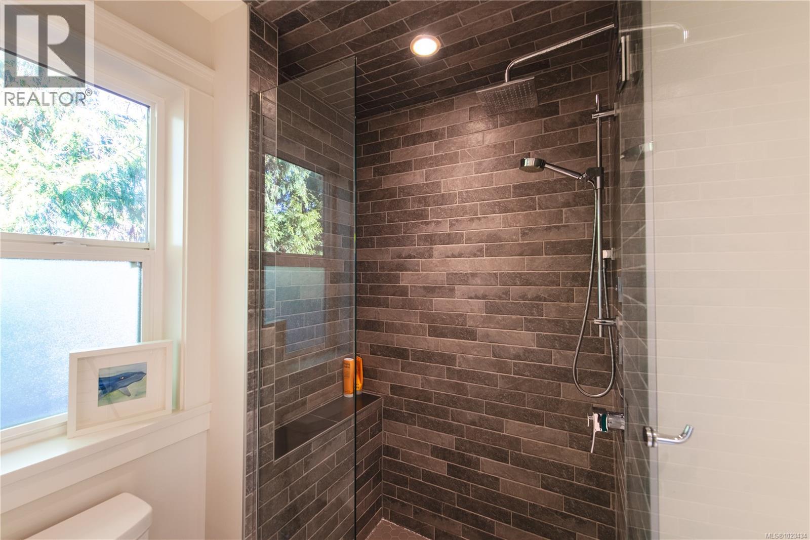 2511 Duncan Pl, Langford, British Columbia  V9B 3P2 - Photo 9 - 1023434