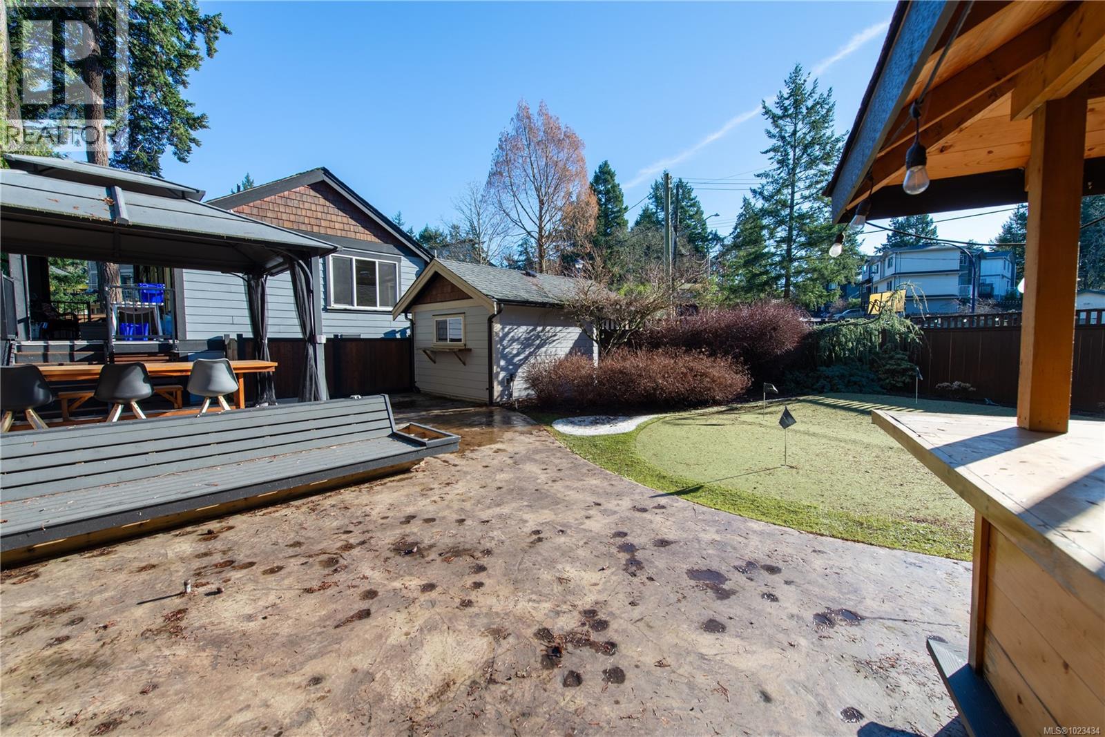 2511 Duncan Pl, Langford, British Columbia  V9B 3P2 - Photo 32 - 1023434