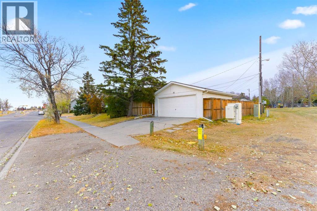 5027 40 Avenue Sw, Calgary, Alberta  T3E 6T9 - Photo 22 - A2267718