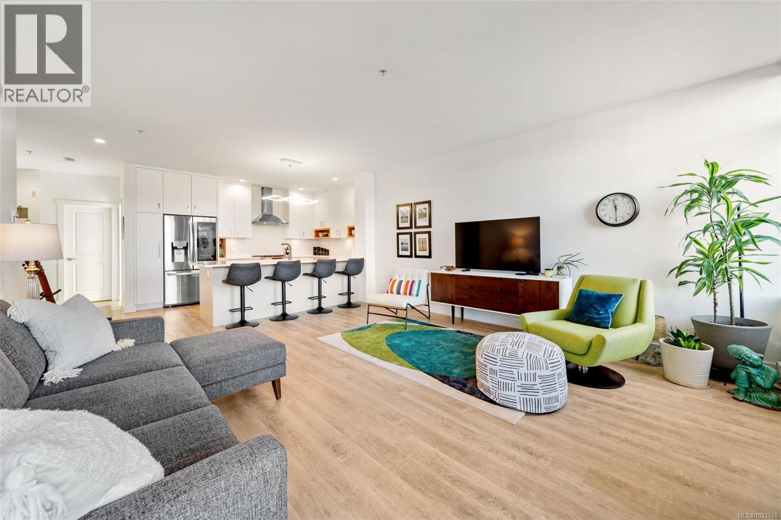 101 330 Waterfront Cres, Victoria, British Columbia  V8T 5K3 - Photo 14 - 1023748