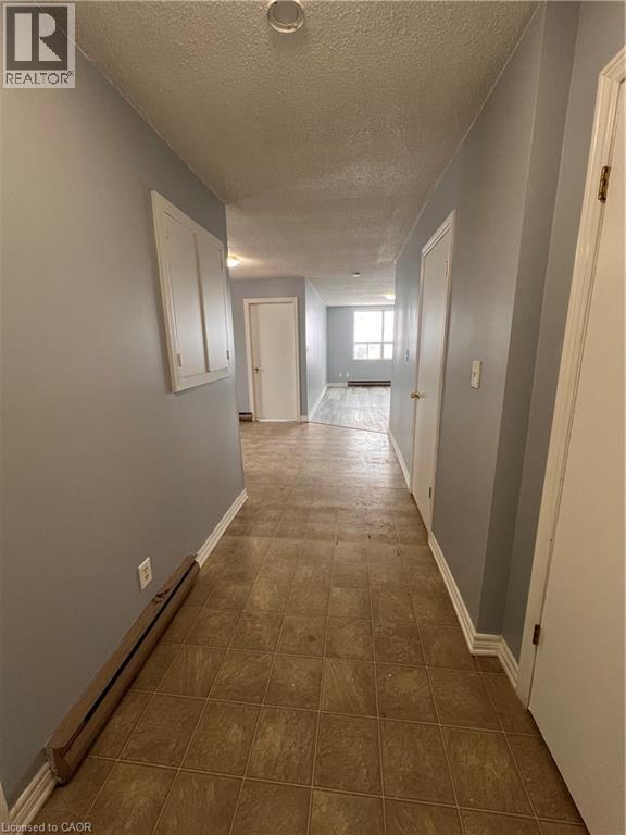 102 Kenilworth Avenue N Unit# 2, Hamilton, Ontario  L8H 4R5 - Photo 2 - 40800368