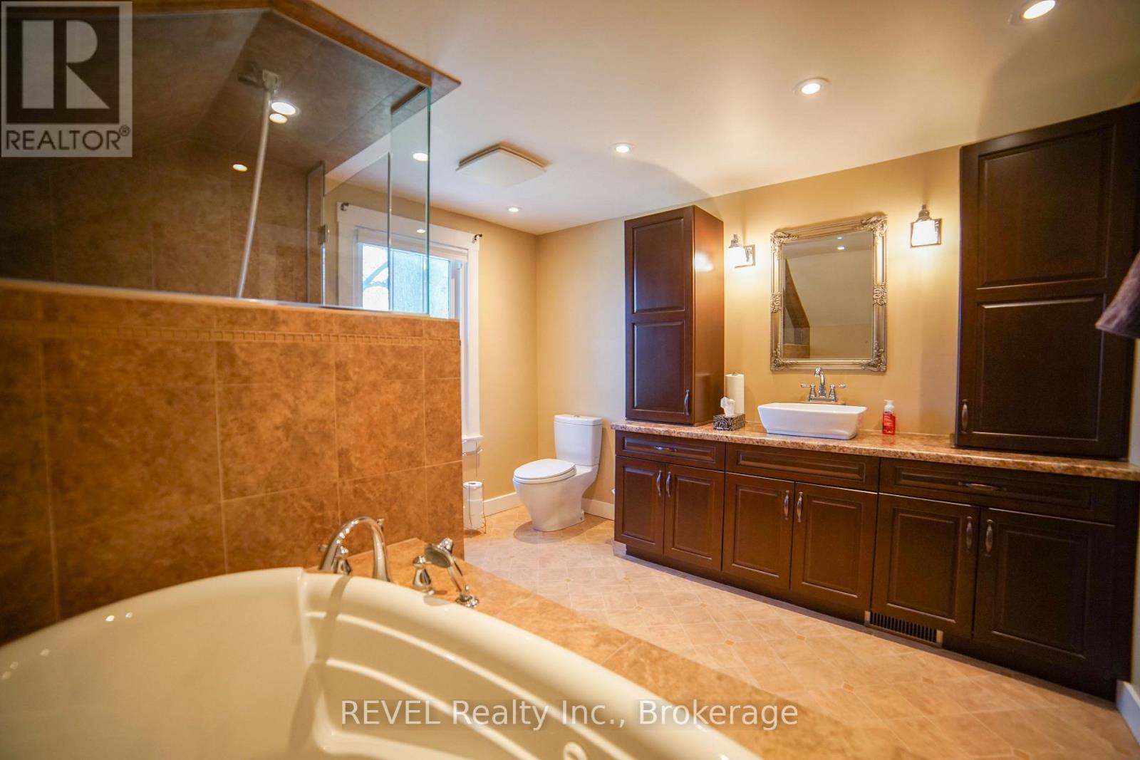 4046 Main Street, Niagara Falls, Ontario  L2G 6C2 - Photo 24 - X12721206