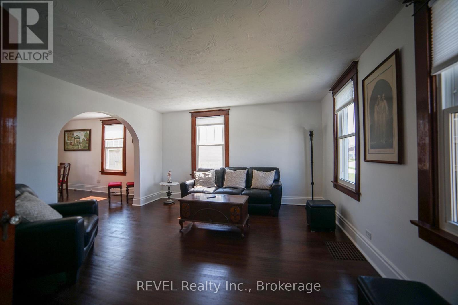 4046 Main Street, Niagara Falls, Ontario  L2G 6C2 - Photo 7 - X12721206