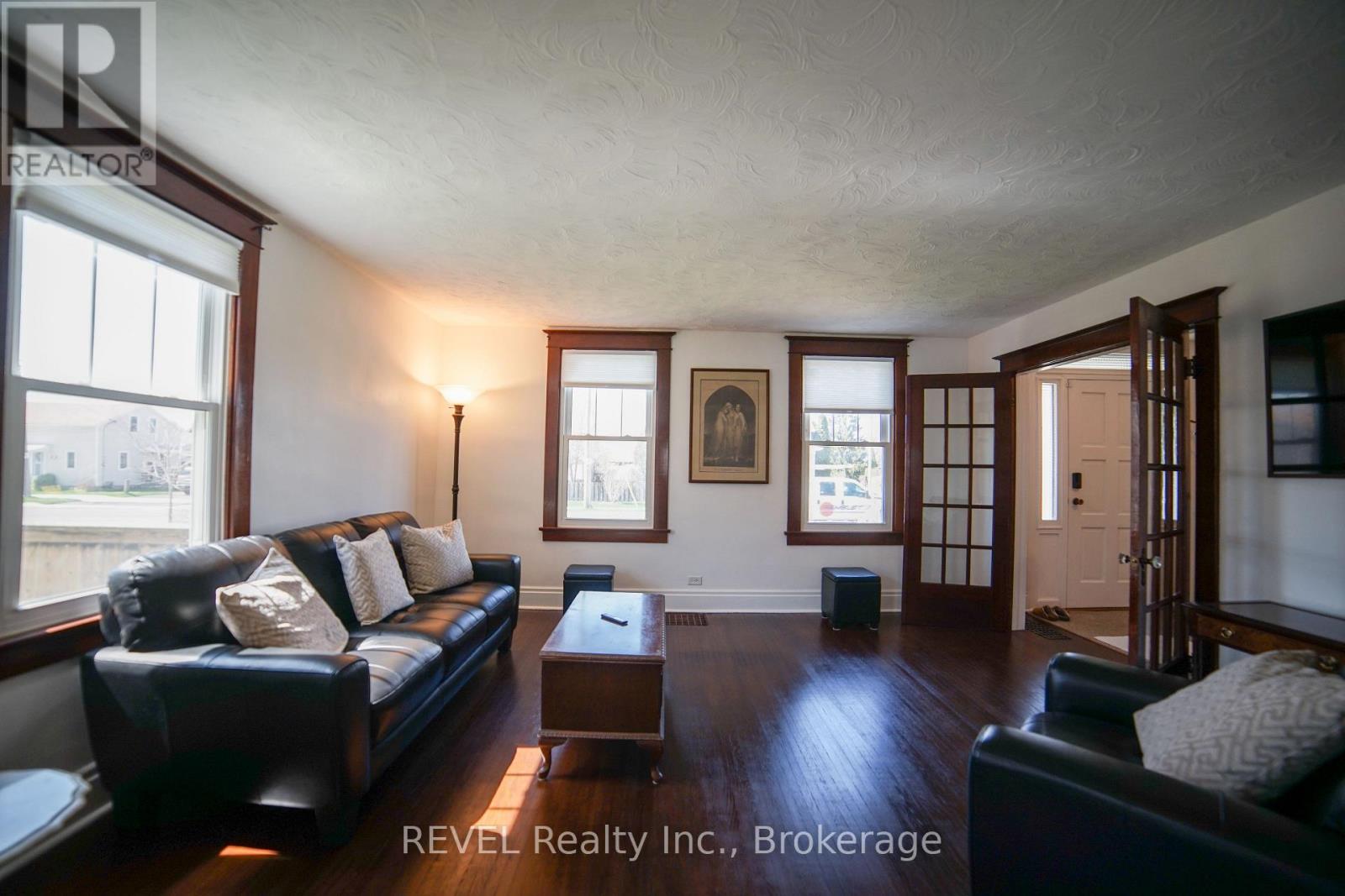 4046 Main Street, Niagara Falls, Ontario  L2G 6C2 - Photo 8 - X12721206