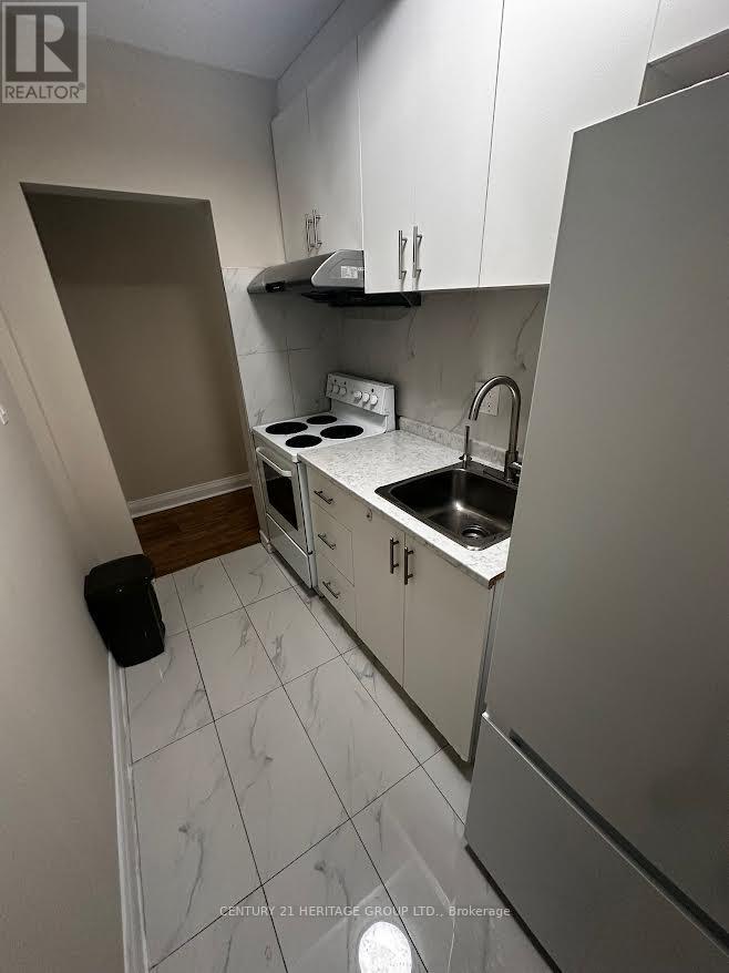 6303 Yonge Street, Toronto, Ontario  M2M 3X7 - Photo 10 - C12478389