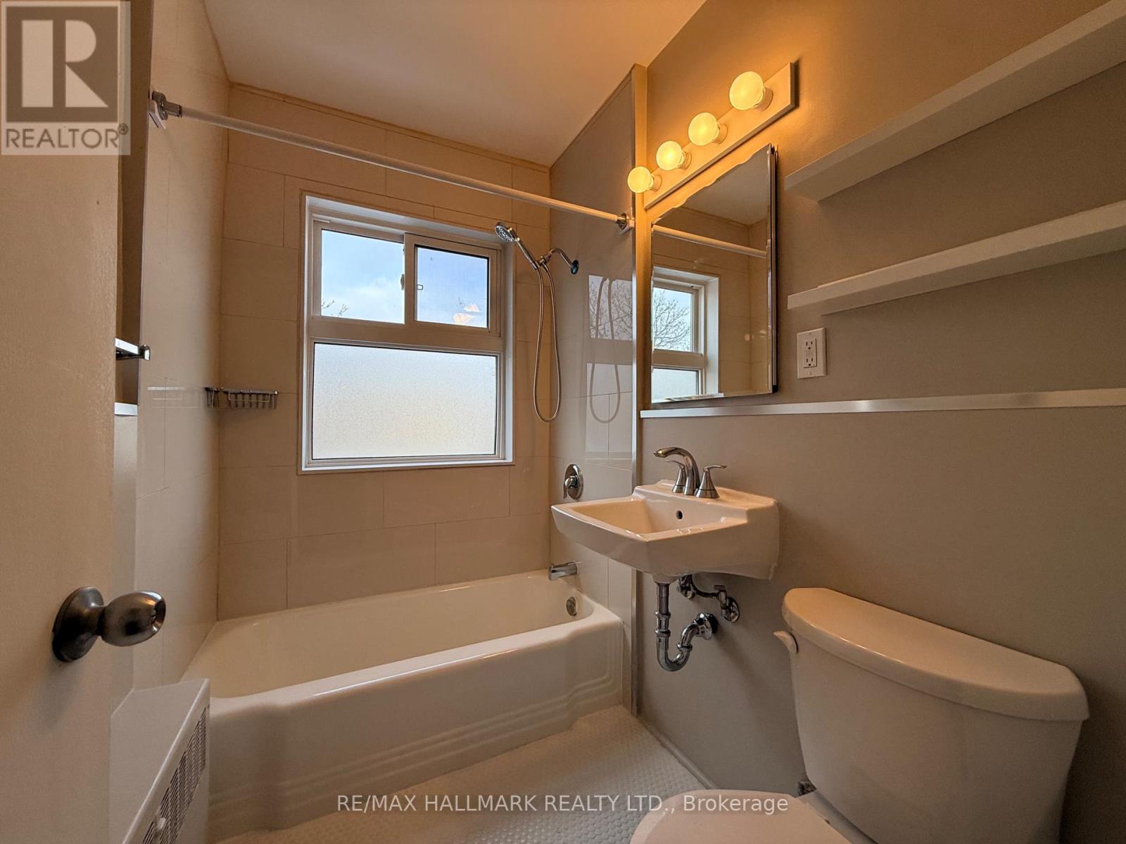 405 - 28 Upper Canada Drive, Toronto, Ontario  M2P 1R9 - Photo 10 - C12677174