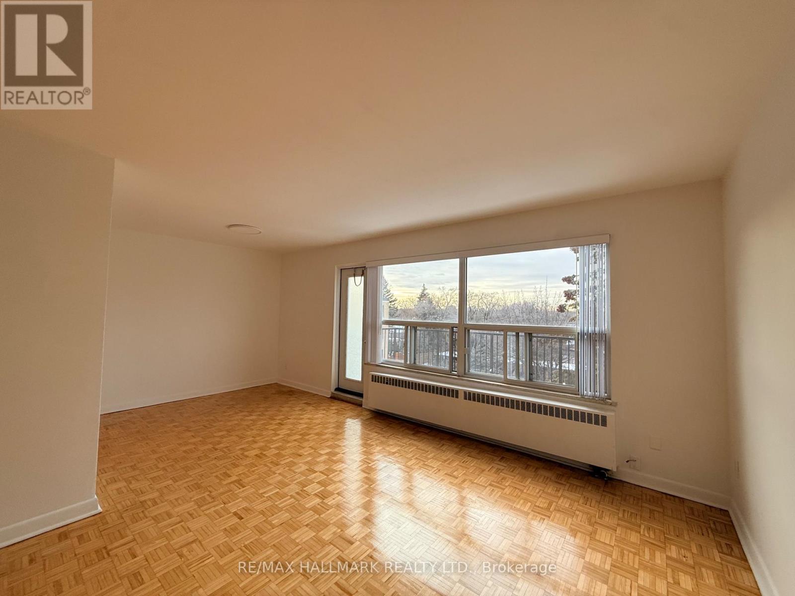 405 - 28 Upper Canada Drive, Toronto, Ontario  M2P 1R9 - Photo 5 - C12677174