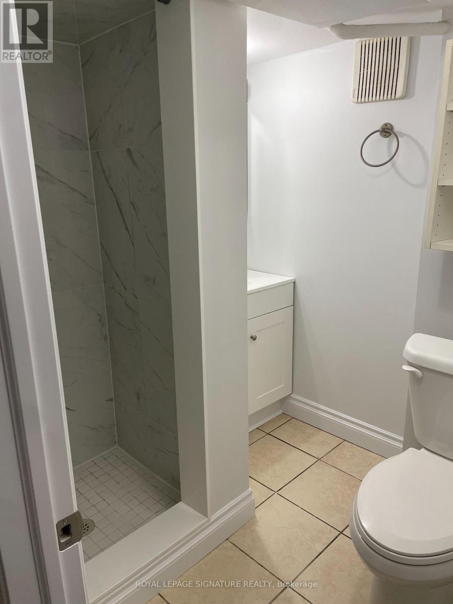 8 Thorncroft Crescent, Ajax, Ontario  L1S 2S2 - Photo 8 - E12720164