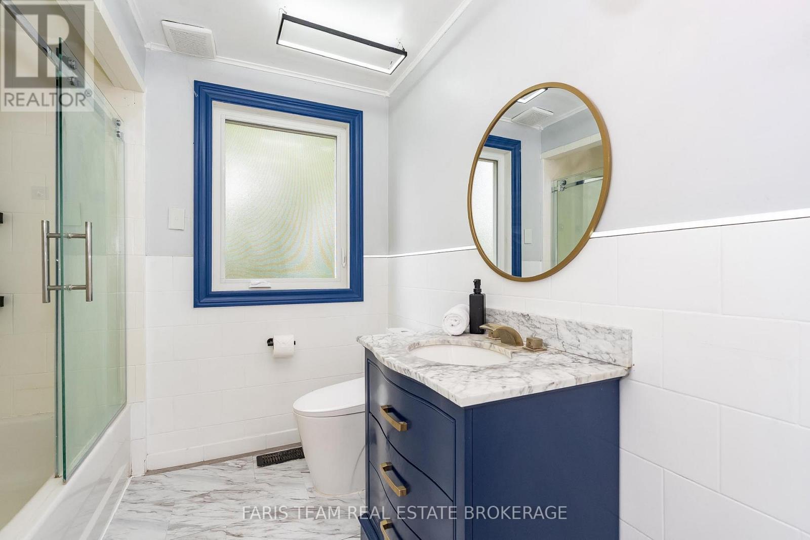 11 Park Avenue, East Gwillimbury, Ontario  L9N 1G9 - Photo 17 - N12713432