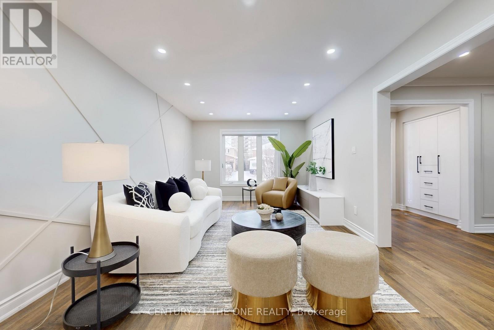 1392 Greendale Terrace, Oakville, Ontario  L6M 1W5 - Photo 2 - W12720730