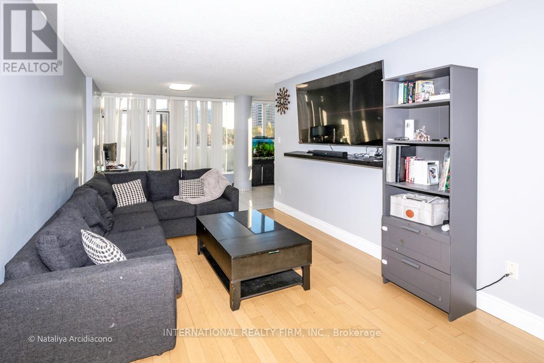 306 - 1 Rowntree Rd Road, Toronto, Ontario  M9V 5G7 - Photo 11 - W12523844