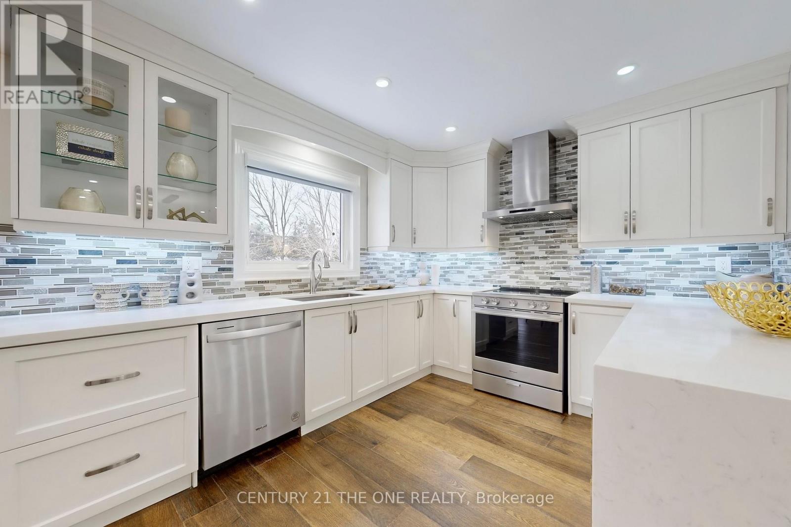 1392 Greendale Terrace, Oakville, Ontario  L6M 1W5 - Photo 15 - W12720730