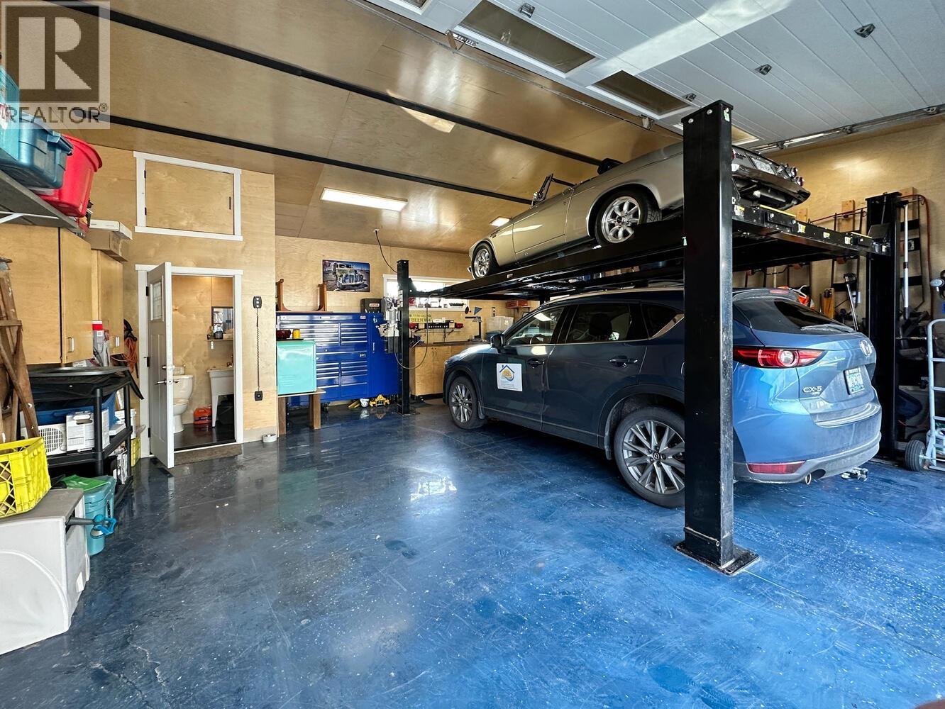 659-661 Gibsons Way, Gibsons, British Columbia  V0N 1V9 - Photo 29 - R3082223