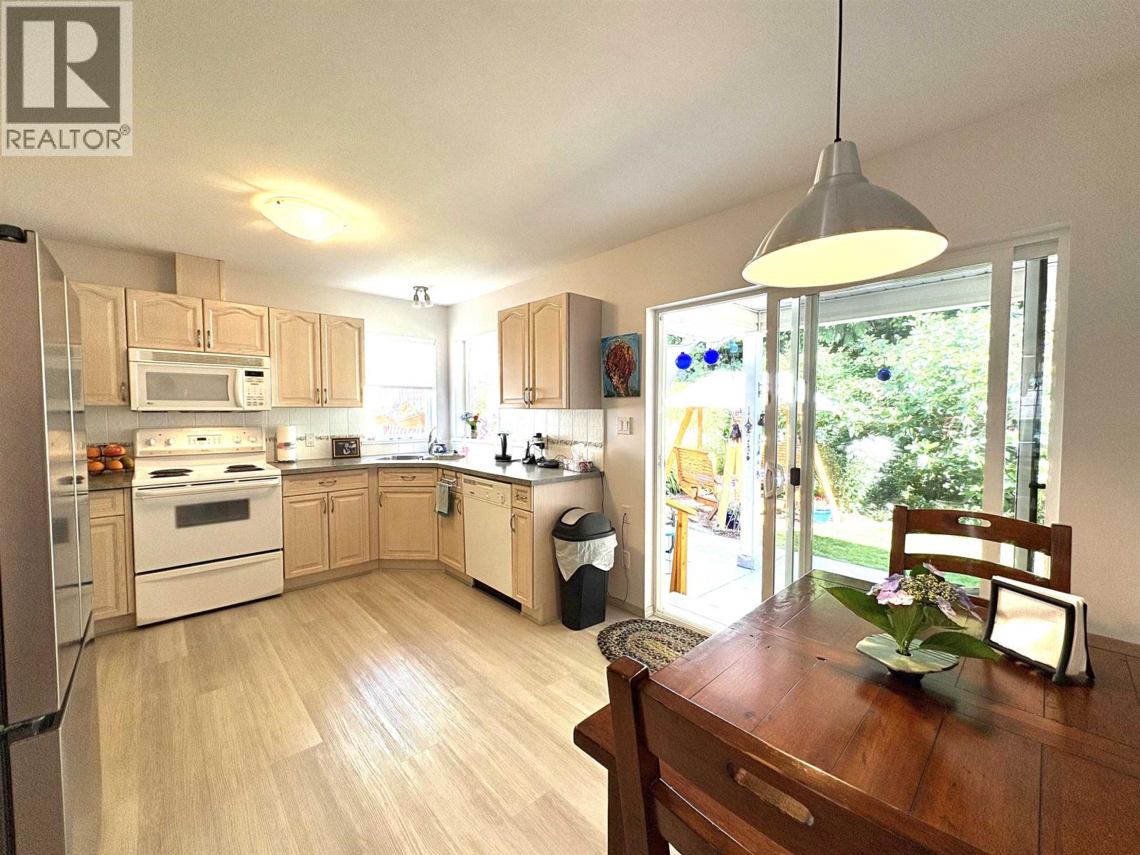 22 535 Shaw Road, Gibsons, British Columbia  V0N 1V8 - Photo 11 - R3082231